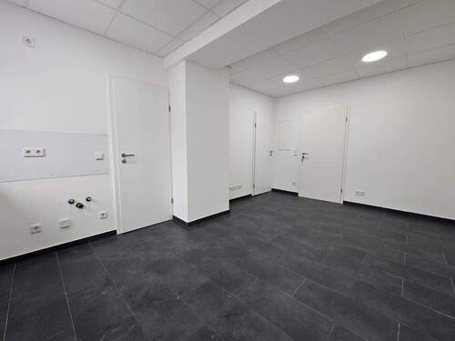 Büro 2 Bild 2 - 2 Zimmer Büro in Röthenbach
