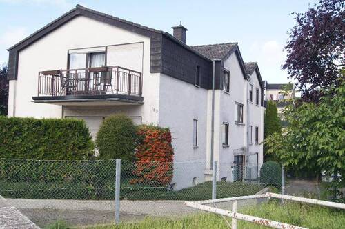 Bild 1 - Gut vermietete 2 Zi Wgh. mit 57m² WF, Balkon,Carport in 51143 Köln PorzLangel