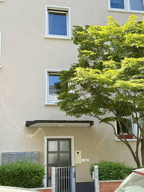Haus Vorderansicht Eingang - 