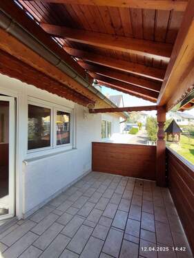 überdachter Balkon mit Aussicht - 