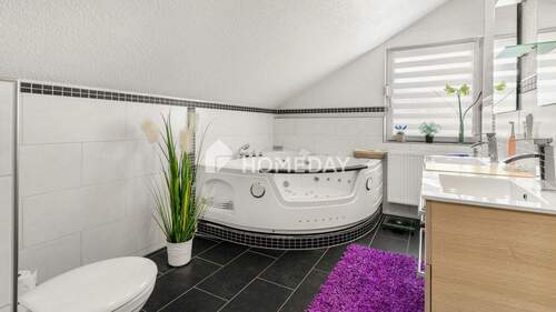 1. OG Badezimmer 1 - 