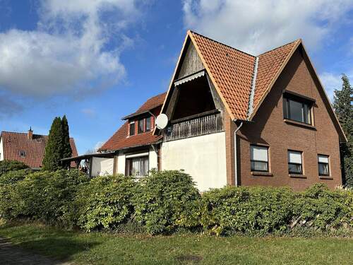 Straßenseite - Großfamilien aufgepasst! (JS-1020-133)