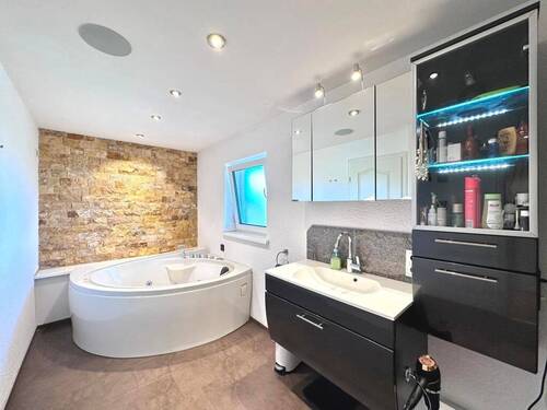 Badezimmer .jpg - 