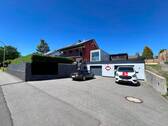 Hof mit Garagen.jpg - 