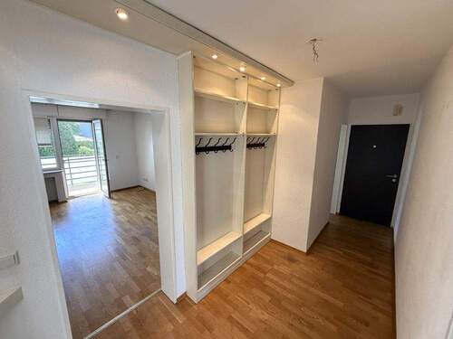 Eingangsbereich / Garderobe - 4 Zimmer Etagenwohnung zur Miete in Herten