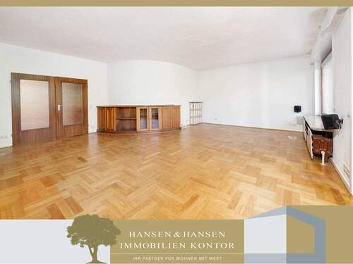 Titelbild - Großzügige 3-Zimmer-Wohnung mit Terrasse & großem Garten in Hamburg-Wellingsbüttel