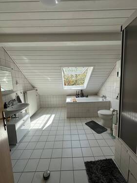 Dusch- und Wannenbad - 