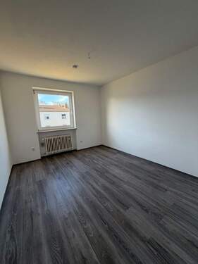 Kind - 3 Zimmer Etagenwohnung in Kirchseeon