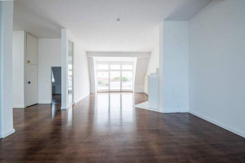 Wohnzimmer - 3 Zimmer Etagenwohnung in Berlin