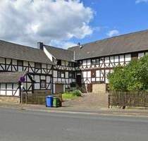 Wunderschöner, beeindruckend gepflegter Resthof in Uschlag - komplett frei - Staufenberg / Uschlag