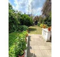 - Nähe Britzer Garten Reihenendhaus mit Terrasse, Keller und Garage - - Berlin Buckow