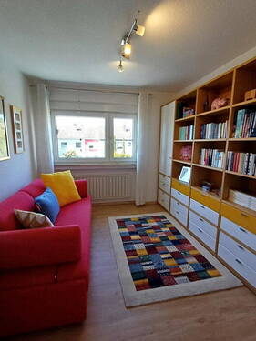 Arbeits-/oder Schlafzimmer - 