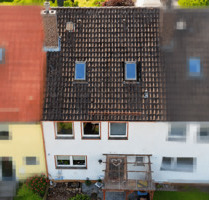 Mehr Haus als erwartet: Raumwunder mit Garage und Keller - mitten in Letter - Seelze