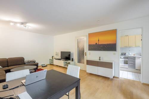 Wohnen - 2 Zimmer Etagenwohnung in München