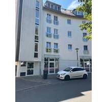 preiswerte 1 Zimmer-Wohnung mit Du.Bad u. Keller am Lutherplatz - Weißenfels