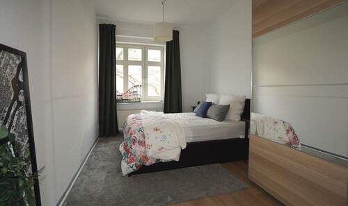 Zimmer 2 - 3 Zimmer Etagenwohnung in Berlin / Adlershof