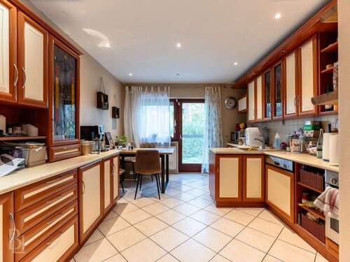 Küche - Mehrfamilienhaus, Wohnhaus mit 309,00 m&sup2; in Berlin zum Kaufen