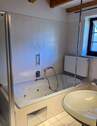 Badezimmer im Erdgeschoss (Badewanne) - 