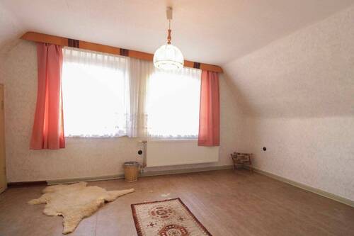 Schlafzimmer 2 OG - 