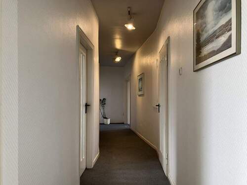 Flur, Gegenblick - 