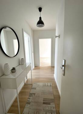 Flur - (KI generiert) - Wohnen in Köpenick: Sanierte Eigentumswohnung in Top-Lage zu verkaufen!