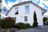 Titelbild - Modernes Einfamilienhaus mit Einliegerwohnung & Terrasse in ruhiger Lage von Neuengamme