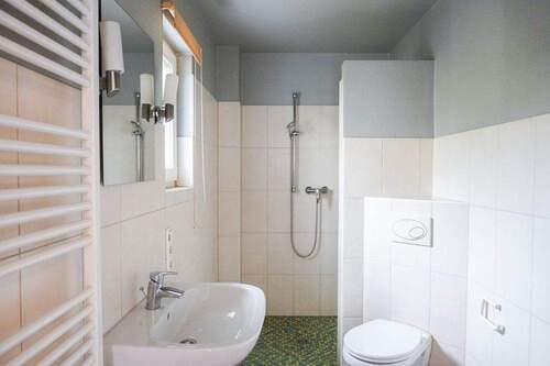 Duschbad - 6 Zimmer Einfamilienhaus in Hamburg