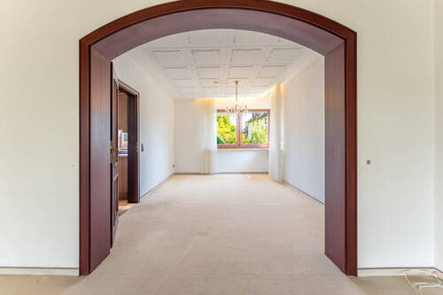 Blick vom Wonzimmer ins Esszimmer - 