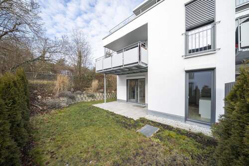 Aussenansicht/Terasse - 4 Zimmer Etagenwohnung in Engen