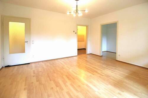 Wohnzimmer - Eigentumswohnung mit Balkon in zentraler Lage in Aachen