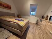 Teilansicht vom Schlafzimmer im OG
- 
