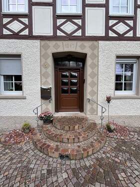 Ansicht vom Hauseingang - 