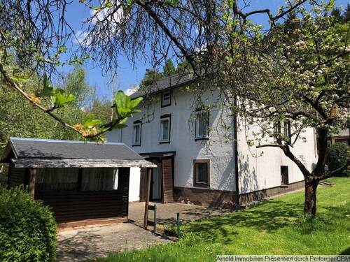 Hofansicht - 5 Zimmer Einfamilienhaus in Dippoldiswalde