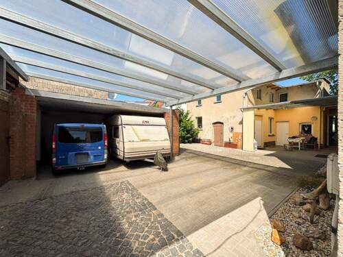 Innenhof - Mehrfamilienhaus, Wohnhaus mit 120,00 m&sup2; in Halle (Saale) zum Kaufen