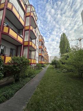 Innenhof - Etagenwohnung mit 86,40 m&sup2; in Berlin zum Kaufen