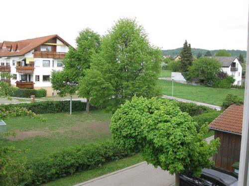 Nord-Ost - Etagenwohnung mit 76,00 m&sup2; in Althengstett zur Miete