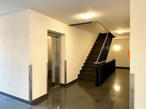 Treppenhaus Aufzug - 