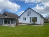 Rückansicht mit Garten - 6 Zimmer Einfamilienhaus zum Kaufen in Flensburg