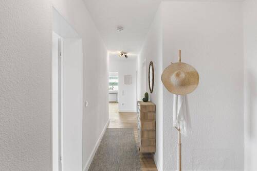 EINGANGSBEREICH - 3 Zimmer Etagenwohnung zum Kaufen in Duisburg