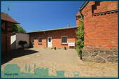 1955 Hof mit Mittelhaus.jpg - 