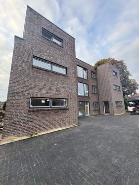 Außenfoto - Mehrfamilienhaus, Wohnhaus zum Kaufen in Schortens