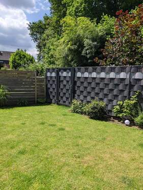 Rückwärtiges Gartentor.jpg - 