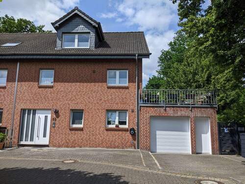 Außenansicht.jpg - Luxuriöse 3-Zimmer-Wohnung in Alt-Marl mit Garten, Garage und Stellplatz mit Wallbox
