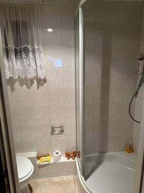 Bad rechte Seite - Bungalow mit 66,00 m&sup2; in Penzlin zum Kaufen