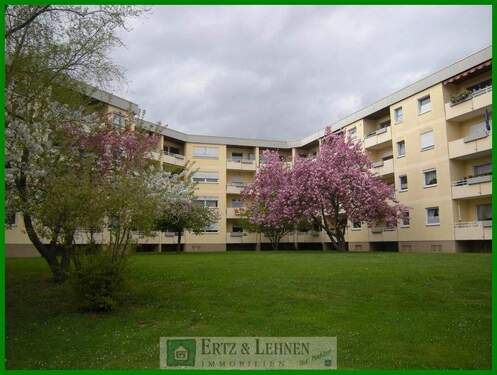 Ansicht - 4 ZKB-Eigentumswohnung mit Balkon und Stellplatz