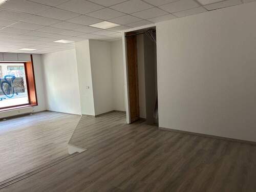Ladenfläche - 3 Zimmer Gewerbeobjekt (Büro, Produktion, Verkauf) in Halle (Saale)