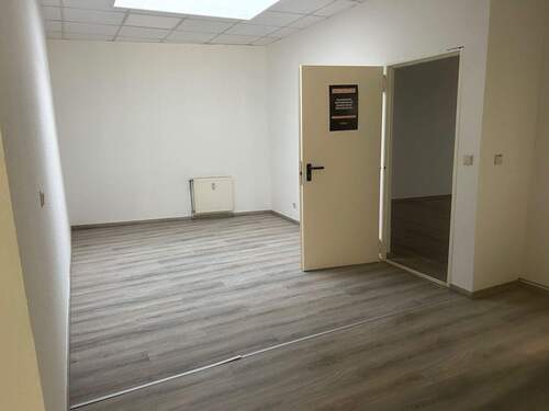 Büro/Lagerfläche - 