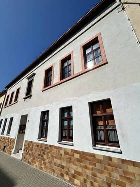 Haus (2) - 