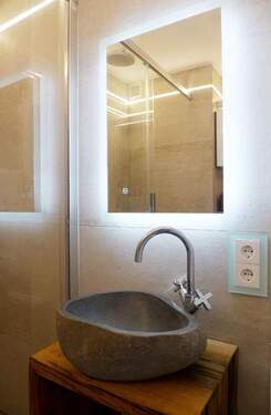 Beleuchteter Spiegel - 