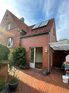 Hofseite - 6 Zimmer Mehrfamilienhaus, Wohnhaus in Wedemark